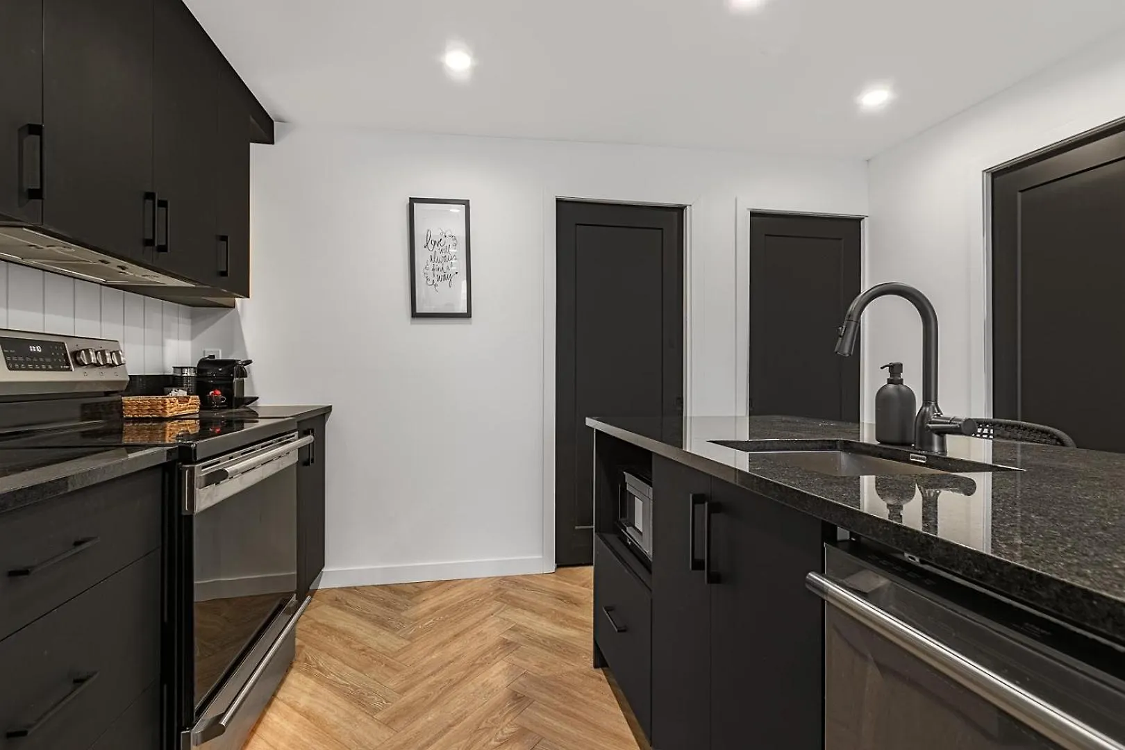 Les Appartements Du 300 Quebec City 0*,